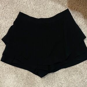 Black skort